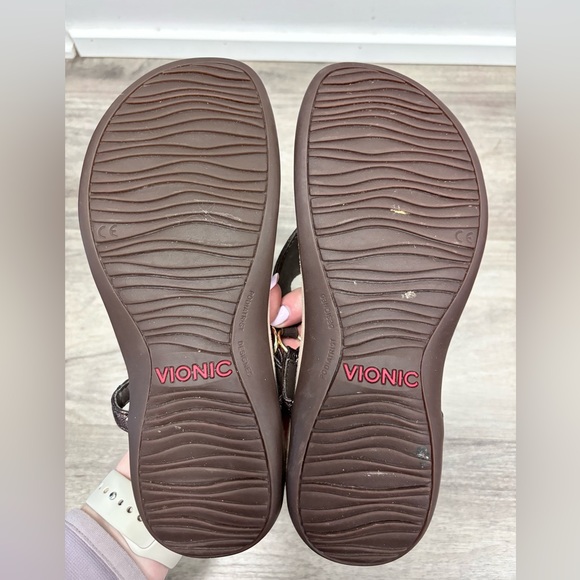 VIONIC Sandals - Picture 3 of 3